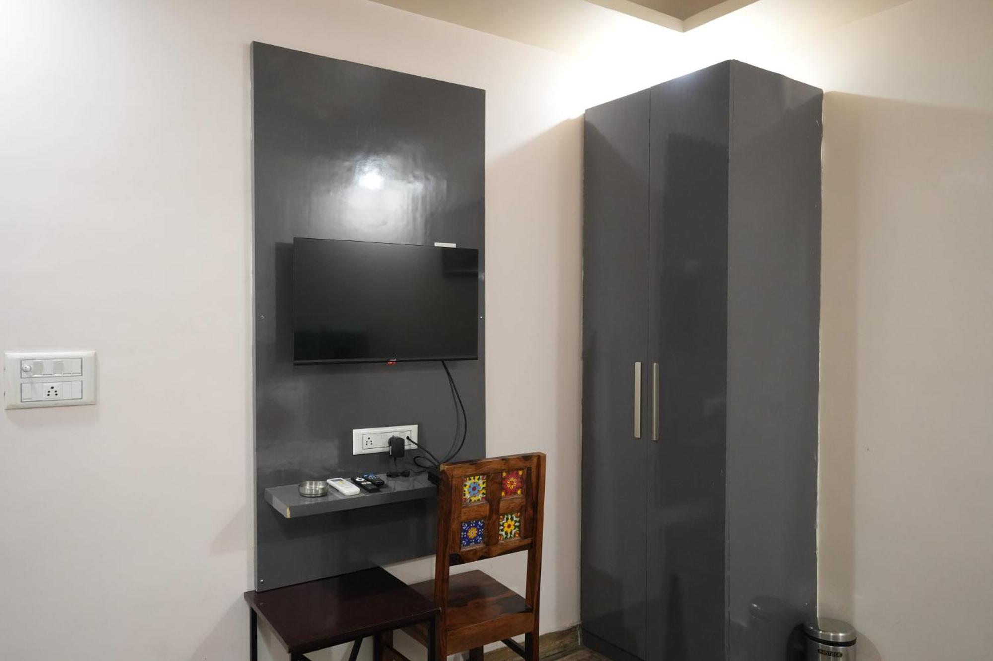 Sarla Hotel Inn Noida Exterior foto